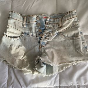 REFUGE washed light color Jean shorts- size 0